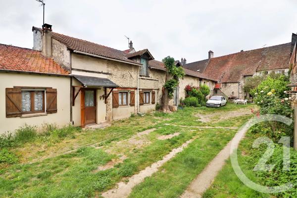 Maison à vendre  20 pièces - 571,20 m 2   PITHIVIERS  - 45