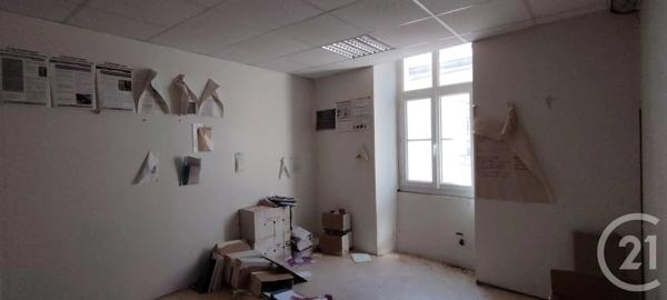 Maison à vendre  20 pièces - 571,20 m 2   PITHIVIERS  - 45