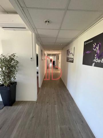 Bureau de 919 m² à vendre à Bordeaux Boulevards