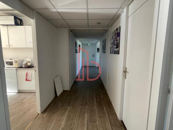 Bureau de 919 m² à vendre à Bordeaux Boulevards