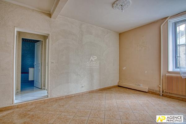 Versailles Montreuil Appartement Rez de Chaussée 2 Pièces 46.9M² 305 000 € **  - Référence  28317
