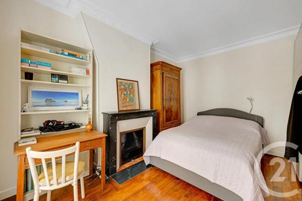 Appartement F2 à vendre  2 pièces - 40,52 m 2   MONTROUGE  - 92