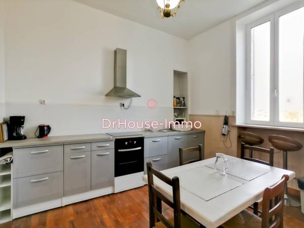 Immeuble à vendre 10 pièces de 256 m²