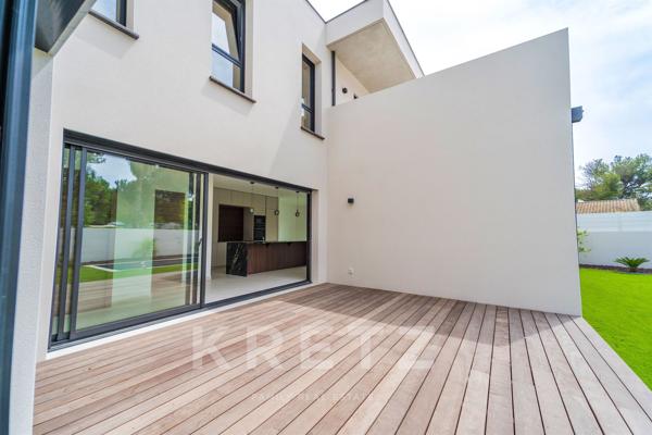 Villa contemporaine en bord de mer