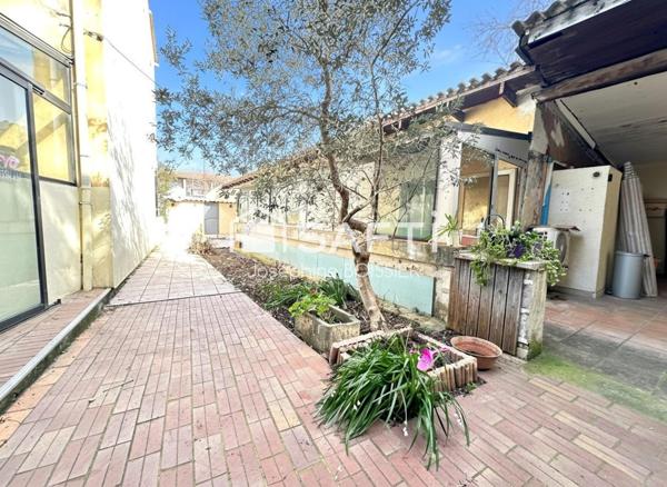A VISITER SUR AVIGNON, MAISON DE 90 M² AVEC SON ANNEXE 60 M² ET PAVILLON 61 M²
