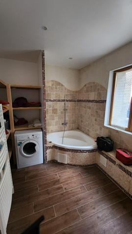 De retour à la vente, maison de caractère au cœur du village