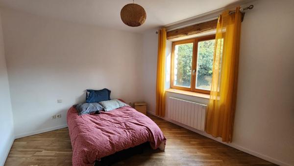 De retour à la vente, maison de caractère au cœur du village