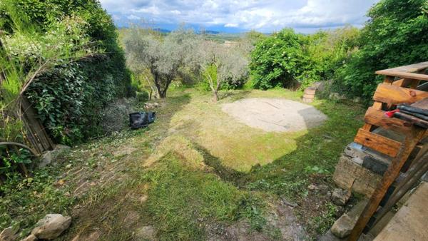 De retour à la vente, maison de caractère au cœur du village