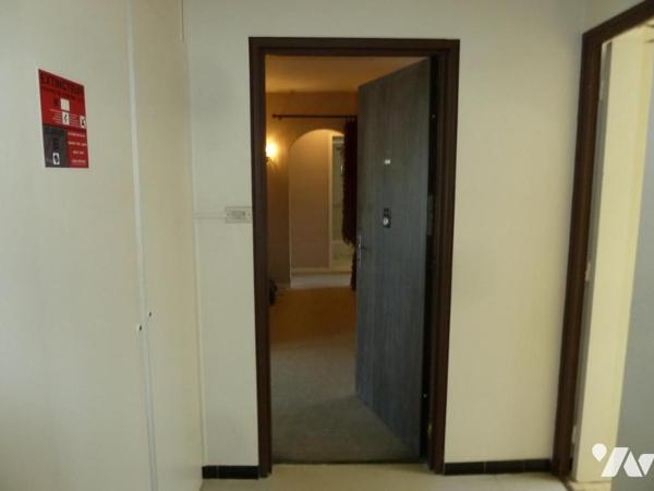 Appartement  type IV, rue Isabelle de Portugal, avec garage, dans résidence avec piscine