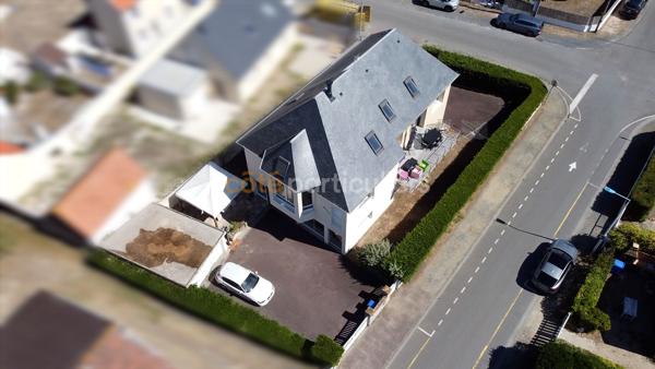 Vente
                Maison260 m² - 8 Pièces -
                    BREHAL (50290)