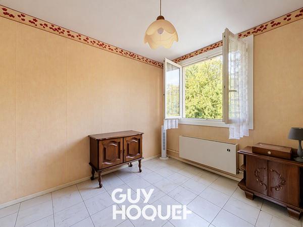 Charmante Maison de Ville, 4 Chambres, Jardin et cour - 71000 MACON