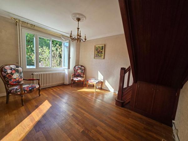 Maison Sainte Genevieve Des Bois 6 pièce(s) 111 m2