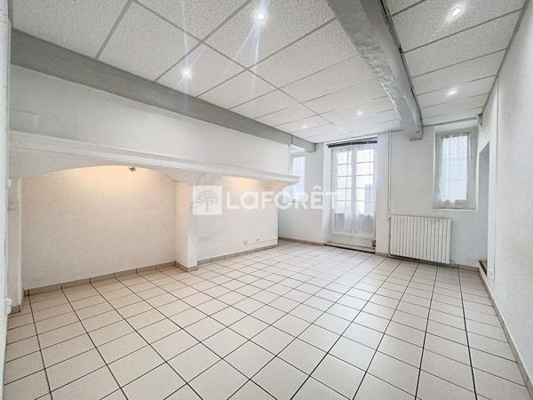 Location bureau Orange - 68 m² - 680 €/mois