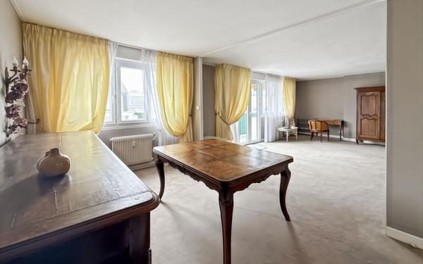 Appartement à vendre    3 pièces • 86,96 m2 Orléans