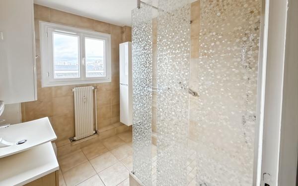 Appartement à vendre    3 pièces • 86,96 m2 Orléans