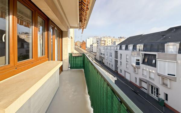 Appartement à vendre    3 pièces • 86,96 m2 Orléans
