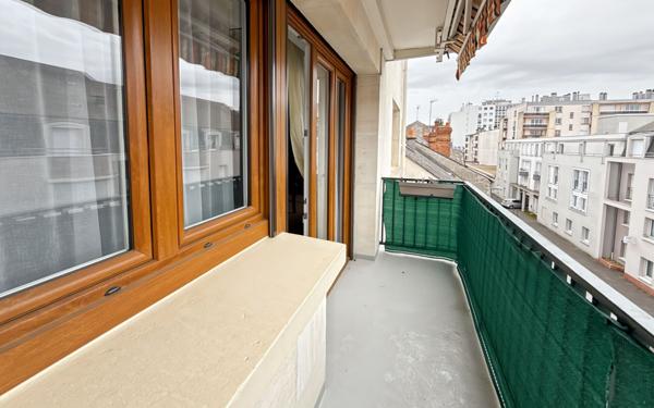 Appartement à vendre    3 pièces • 86,96 m2 Orléans