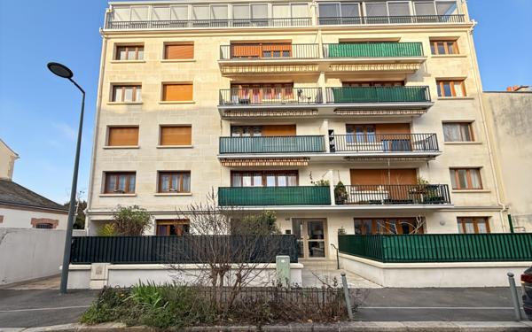 Appartement à vendre    3 pièces • 86,96 m2 Orléans