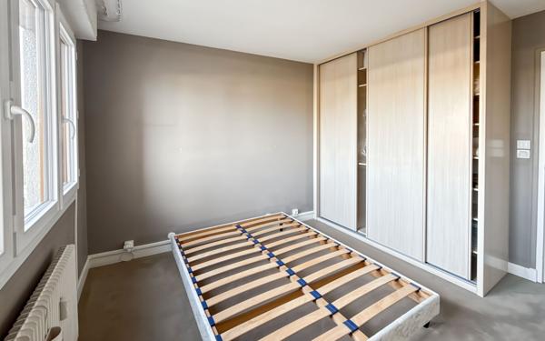 Appartement à vendre    3 pièces • 86,96 m2 Orléans