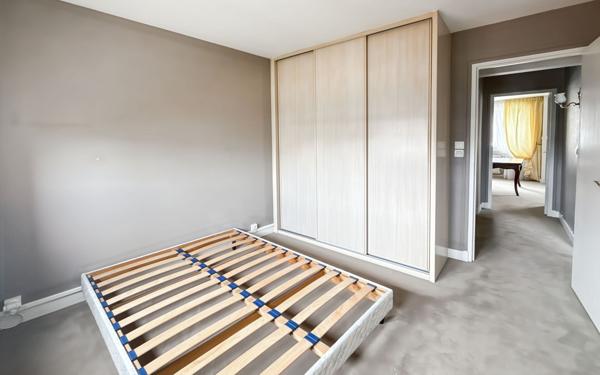 Appartement à vendre    3 pièces • 86,96 m2 Orléans