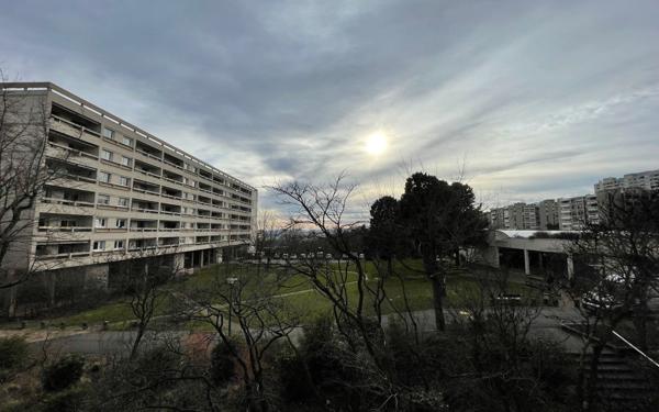 Appartement à louer    3 pièces • 77,15 m2 Caluire-et-Cuire