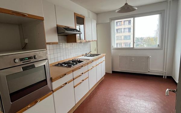 Appartement à louer    3 pièces • 77,15 m2 Caluire-et-Cuire