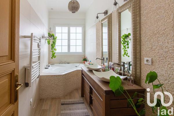 Maison à vendre 7 pièces 200 m² Cestas