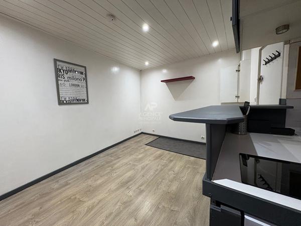 Appartement Saint Germain En Laye 1 pièce(s) 14.46 m2 €123 625 ** - Référence 17500