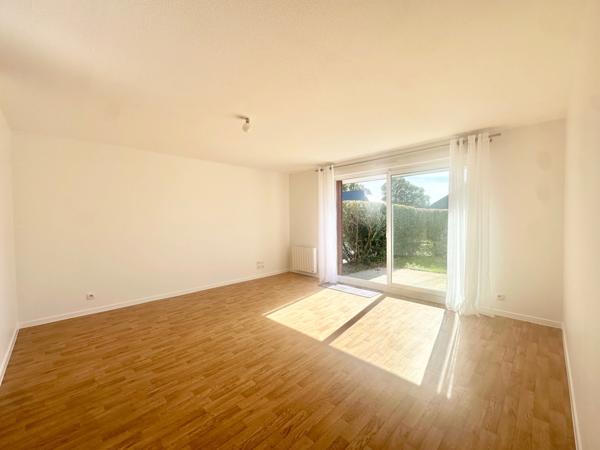 APPARTEMENT T4 86 m² - SAINT AVÉ