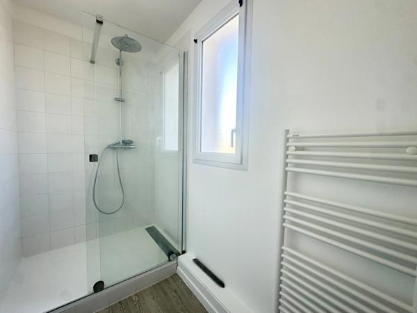 APPARTEMENT T4 86 m² - SAINT AVÉ