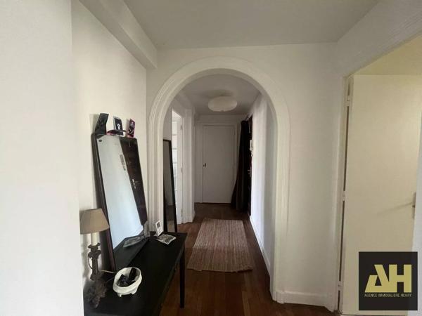 SIAM TRIANGLE D'OR - T4 DE CHARME MEUBLE