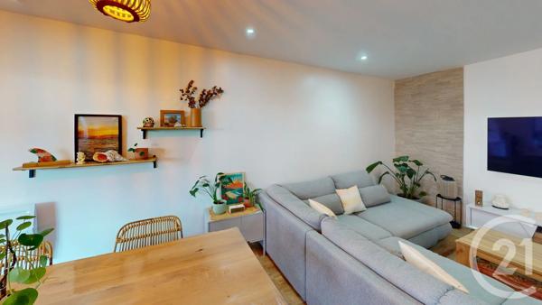 Appartement F3 à vendre  3 pièces - 70 m 2   AHETZE  - 64
