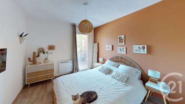 Appartement F3 à vendre  3 pièces - 70 m 2   AHETZE  - 64