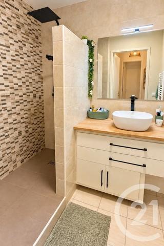 Appartement F3 à vendre  3 pièces - 70 m 2   AHETZE  - 64