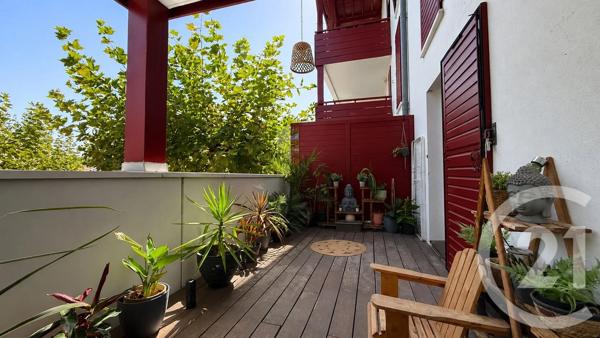 Appartement F3 à vendre  3 pièces - 70 m 2   AHETZE  - 64