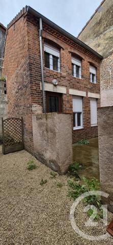 Immeuble à vendre  370 m 2   LOUHANS CHATEAURENAUD  - 71