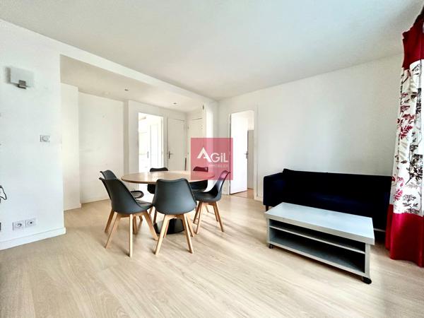 GRENOBLE - 57 rue Léon Jouhaux - T4 au premier étage avec balcon.