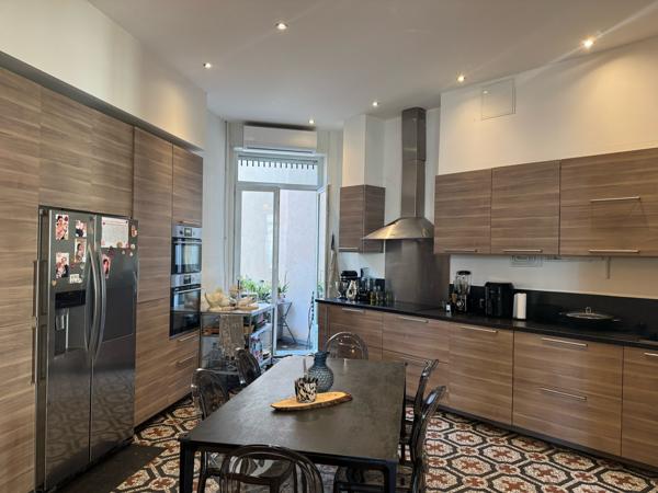 Appartement 5 pièce(s) 3 chambre(s) 140 m²