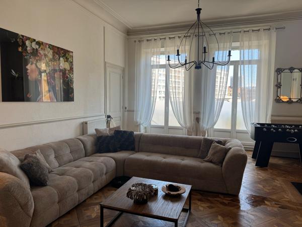 Appartement 5 pièce(s) 3 chambre(s) 140 m²
