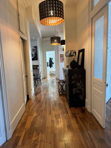Appartement 5 pièce(s) 3 chambre(s) 140 m²