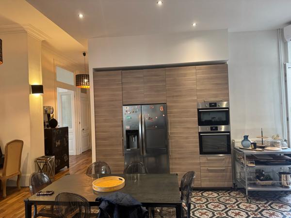 Appartement 5 pièce(s) 3 chambre(s) 140 m²