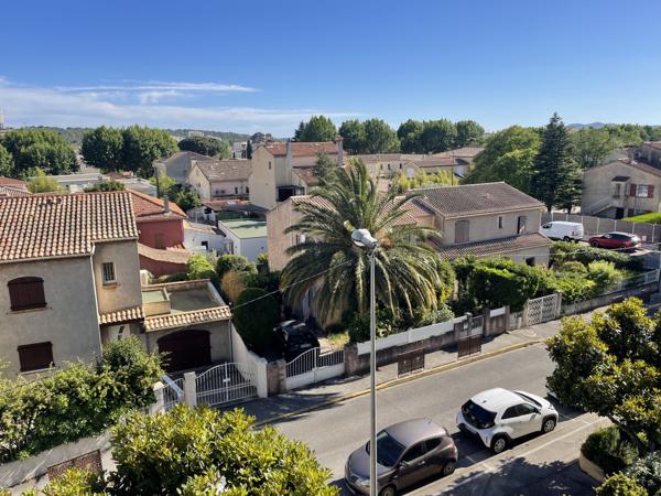Appartement
                                                                                                                                                                                                                                                                                                                        3 pièce(s)                                                                                                                                                                                                          2 chambre(s)                                                                                                                                                                                                          85.9  m²