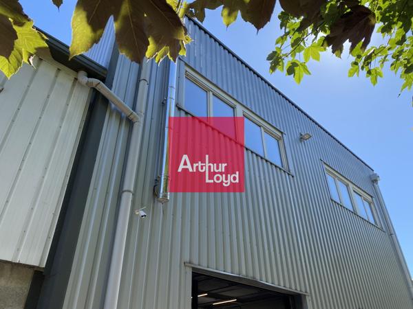 BUREAUX 100 M² A VENDRE - VARCES ALLIERES ET RISSET