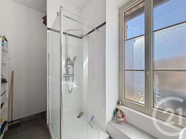 Appartement F2 Bis à vendre  3 pièces - 57,13 m 2   SENS  - 89