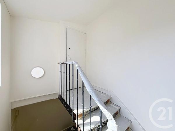 Appartement F2 Bis à vendre  3 pièces - 57,13 m 2   SENS  - 89