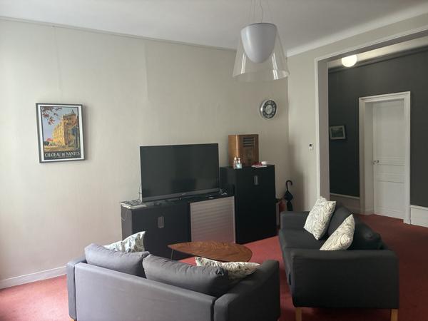 Bureaux à louer à Nantes avec fibre optique et parquet