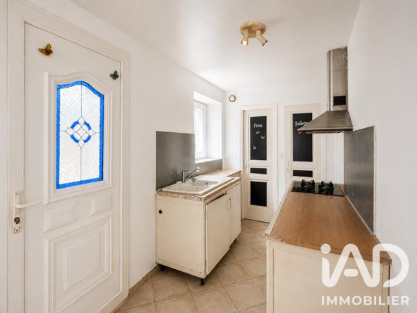 Immeuble à vendre 111 m² Nemours