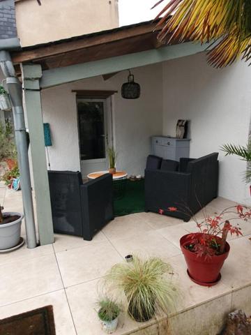 Maison de ville  4 pièce(s) 93 m2 , 3 chbres et jardin