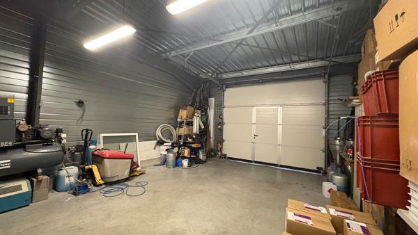 À VENDRE 462 m2 avec possibilité d'extension - Bâtiment mixte bureaux / laboratoire / atelier- ZAC des Guettes