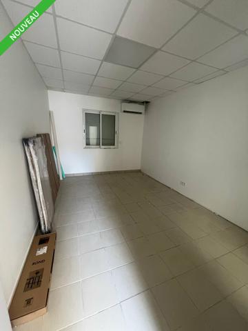 Bureaux à vendre Bourg-les-Valence plain-pied 78 m2, parking et visibilité
